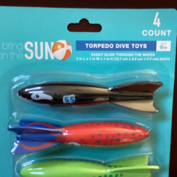 Torpedo Dive Toys Bundle 4 count/pack= 8 total NEW - Picture 7 of 11